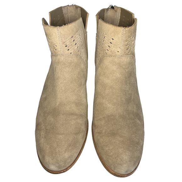 Vince Camuto Light Brown Patellen Suede Perforated Booties Size 7 - Picture 2 of 9